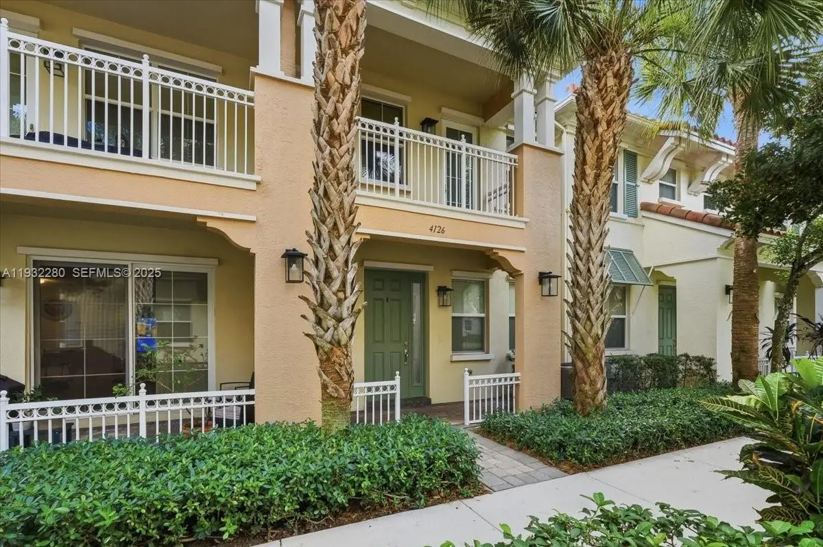 4126 Cascada Cir, Cooper City, FL 33024 - #1