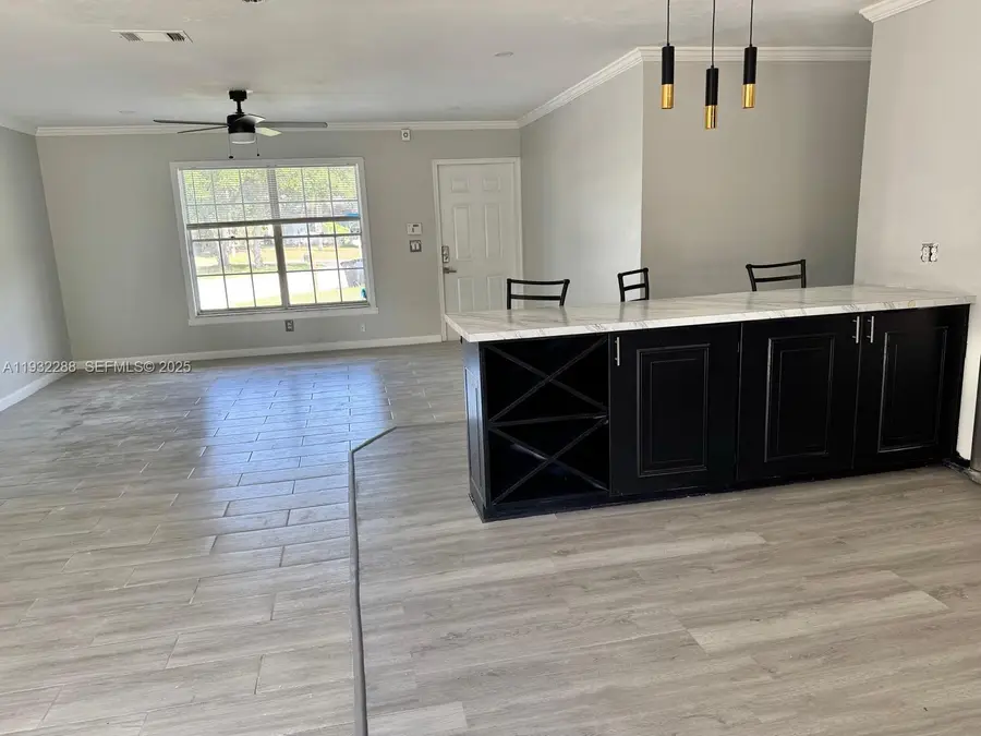 1822 SE Oxmoor Ct, Port Saint Lucie, FL 34952 - Image #2