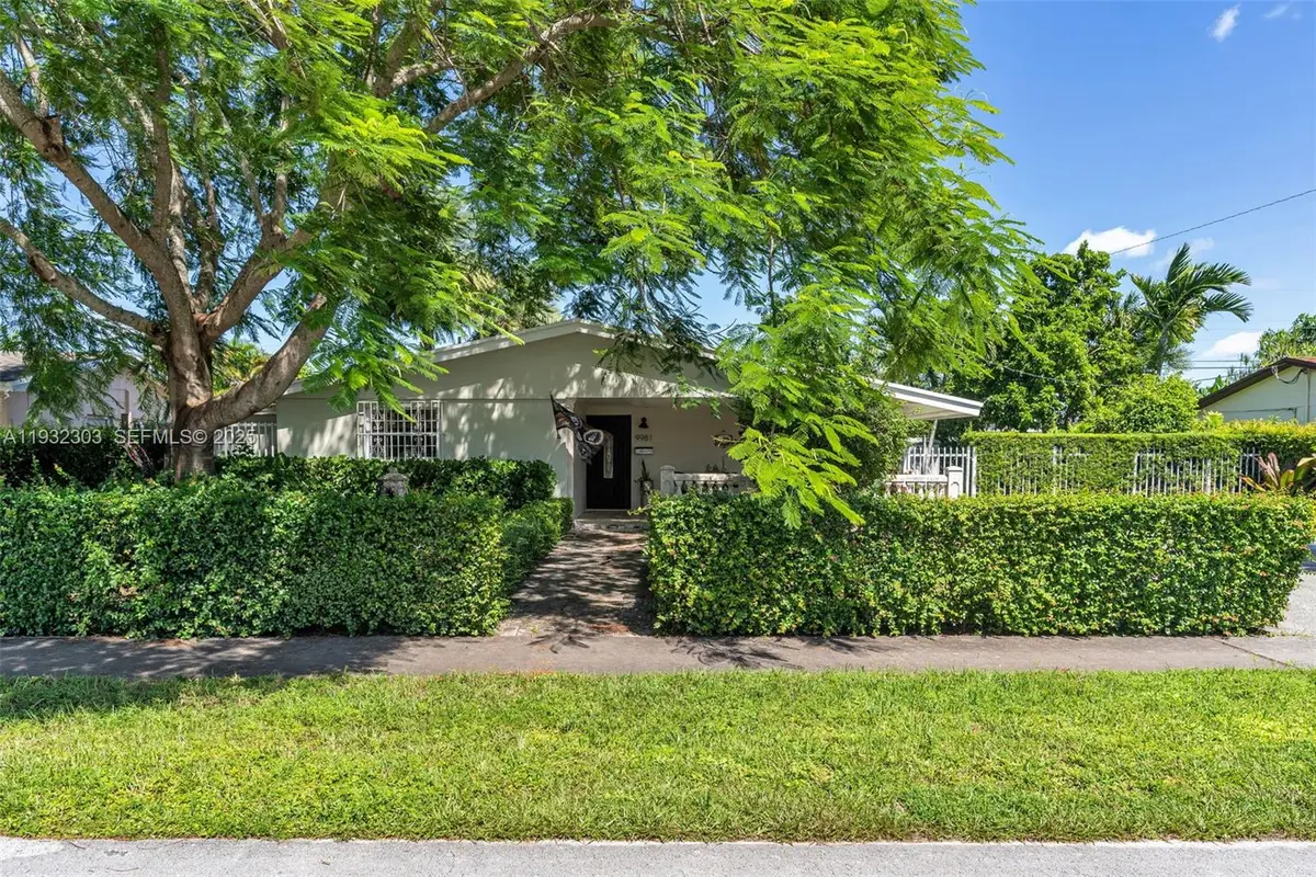 9981 SW 15th Ter, Miami, FL 33174 - Image #1