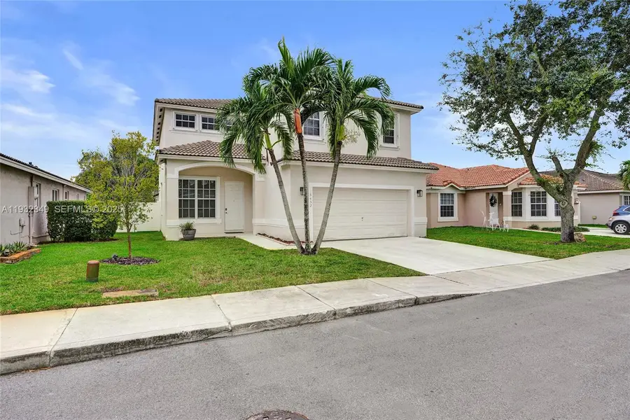 16452 NW 22nd St, Pembroke Pines, FL 33028 - Image #2
