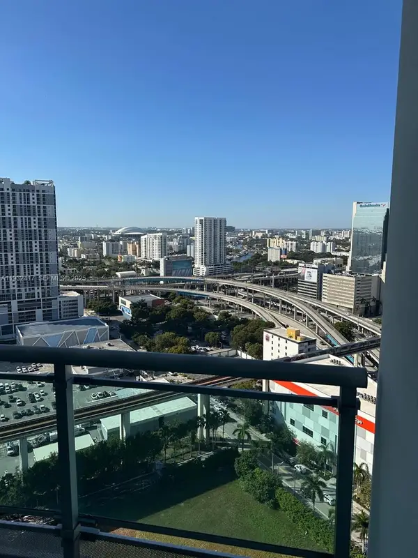 350 S Miami Ave #2913, Miami, FL 33130