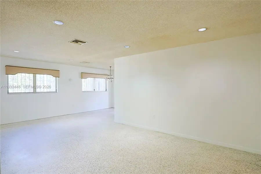 8235 SW 62nd Pl, Miami, FL 33143 - Image #2