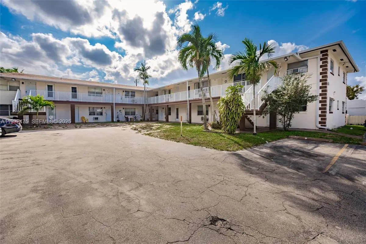 1816 Mckinley St #10, Hollywood, FL 33020 - Image #1