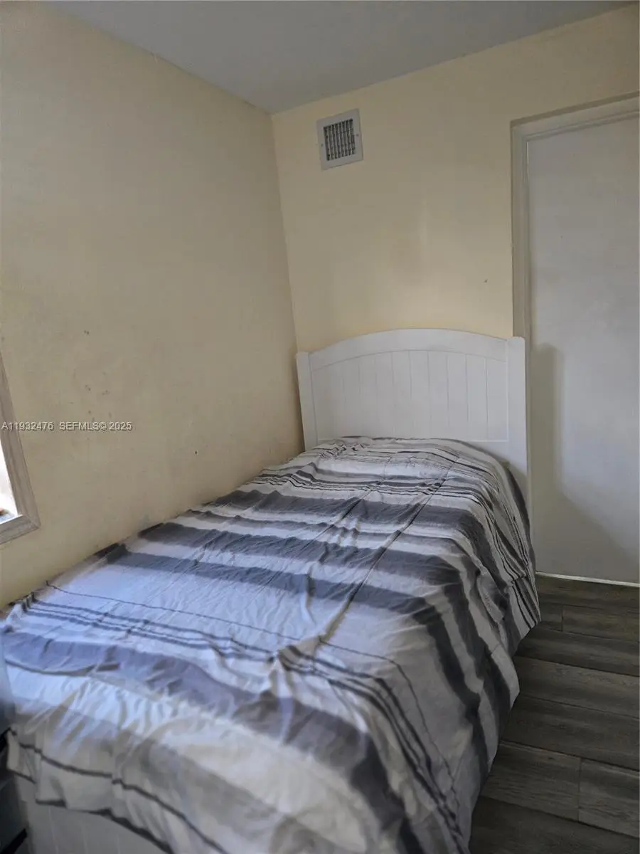 6108 SW 39th St, Miramar, FL 33023 - Image #3