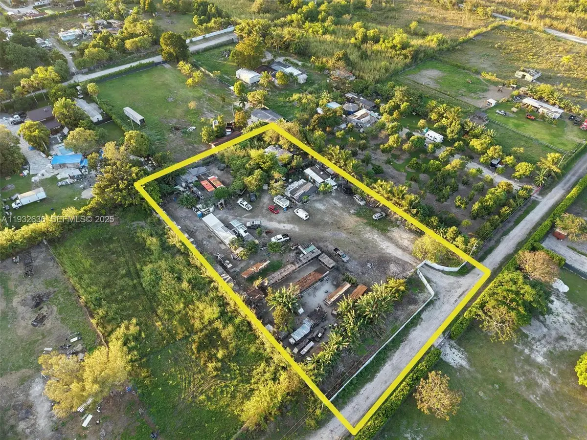 15400 SW 207th Ave, Miami, FL 33187 - Image #1