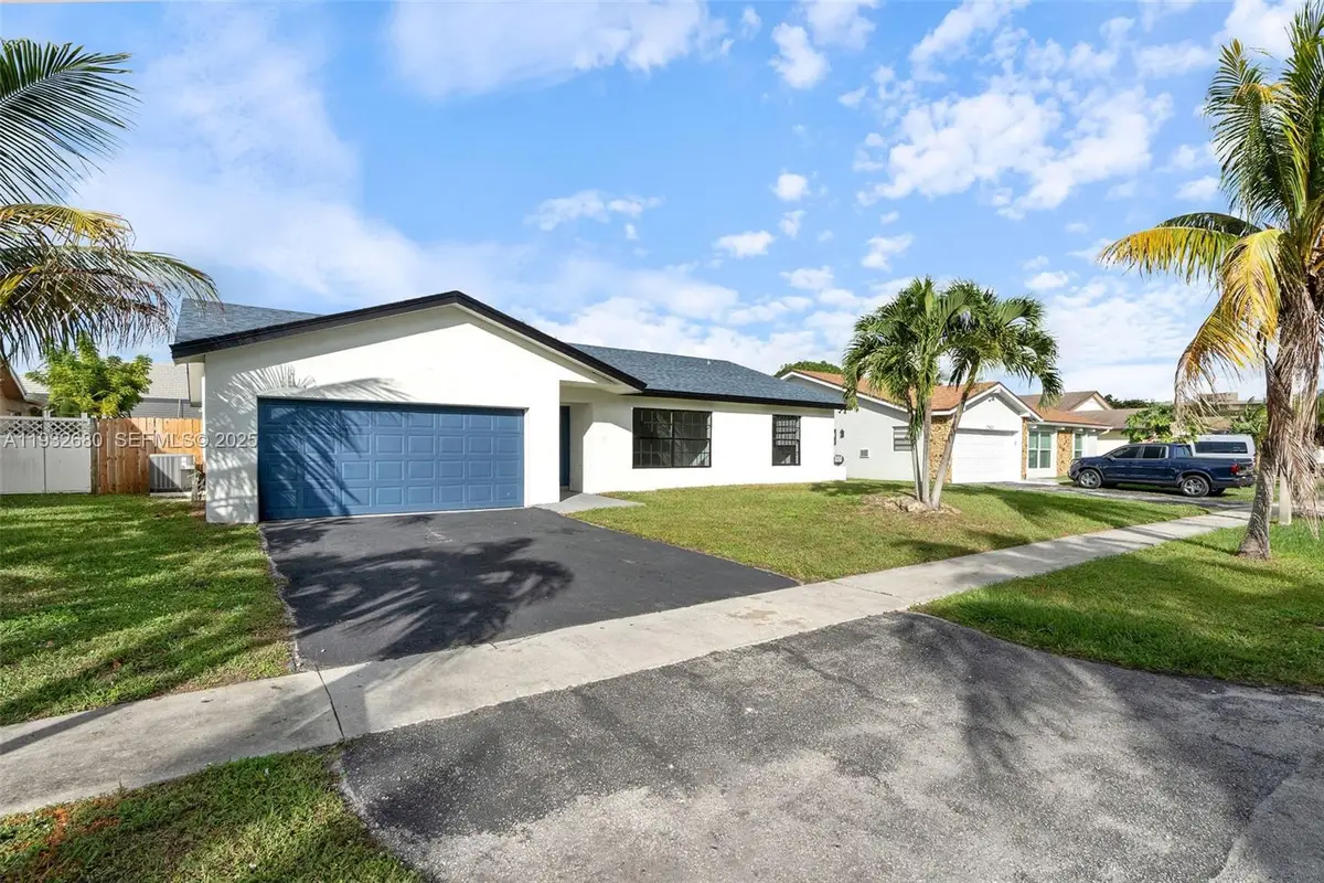 7441 NW 38th Ct, Lauderhill, FL 33319 - #1