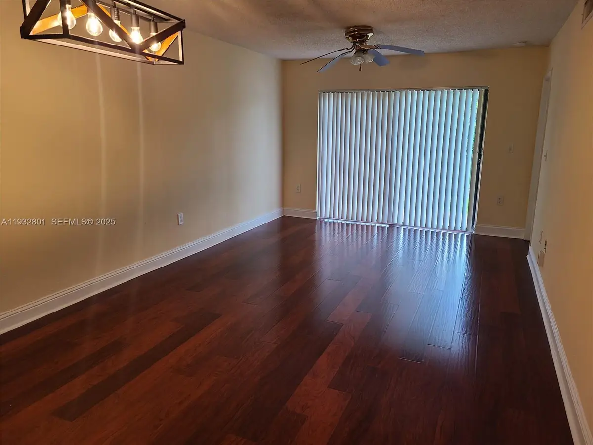 9983 S Nob Hill Ct, Sunrise, FL 33351 - Image #1