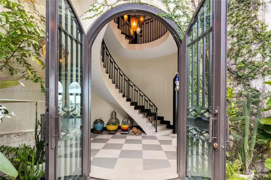 10330 W Broadview Dr, Bay Harbor Islands, FL 33154 - Image #3