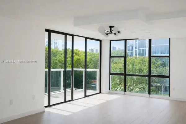 3625 N Country Club Dr #309, Aventura, FL 33180