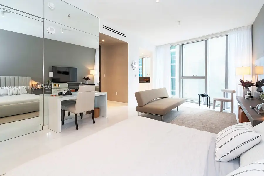 300 Biscayne Blvd Way #805, Miami, FL 33131 - Image #3