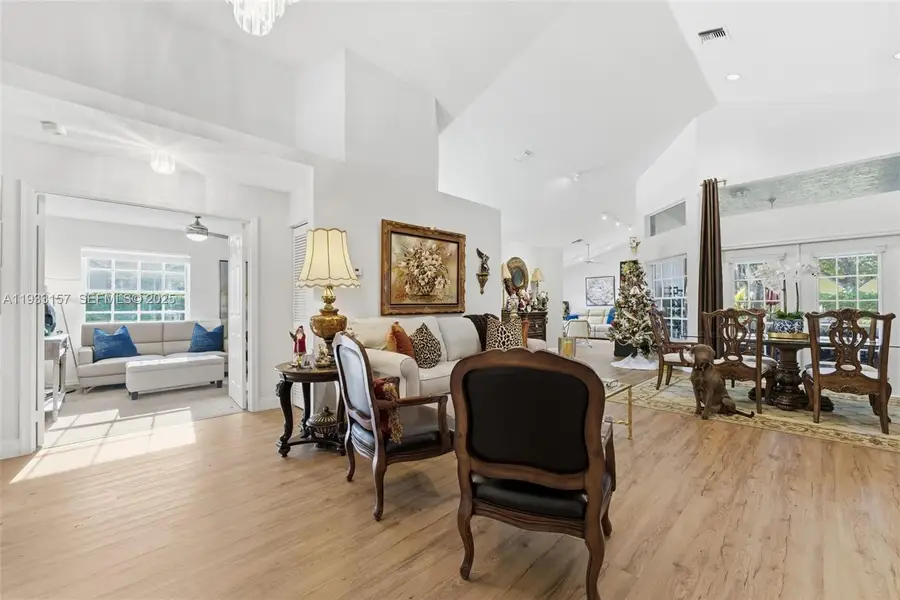 2019 Cove Ln, Weston, FL 33326 - Image #3