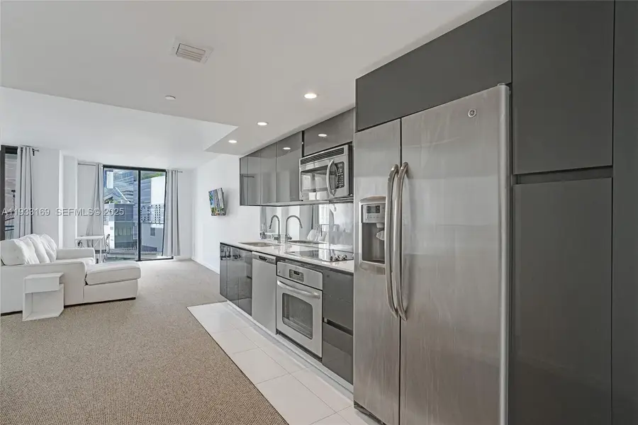 31 SE 6th St #805, Miami, FL 33131 - #3