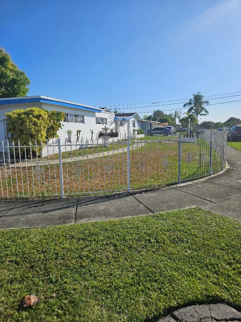 17601 SW 108th Ct, Miami, FL 33157 - Image #3