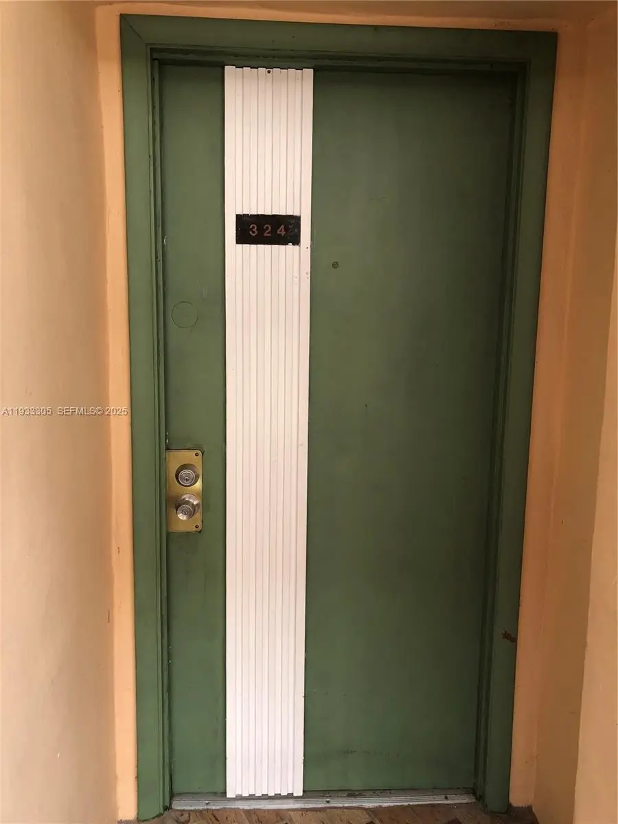 8400 SW 133rd Ave Rd #324, Miami, FL 33183 - Image #1