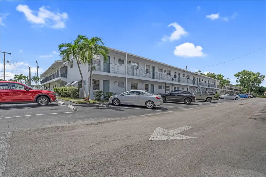 7401 Pines Blvd #221, Pembroke Pines, FL 33024 - Image #2