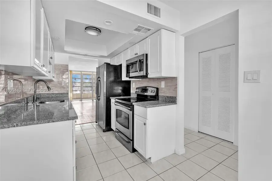 3361 NW 47th Ter #220, Lauderdale Lakes, FL 33319 - Image #2