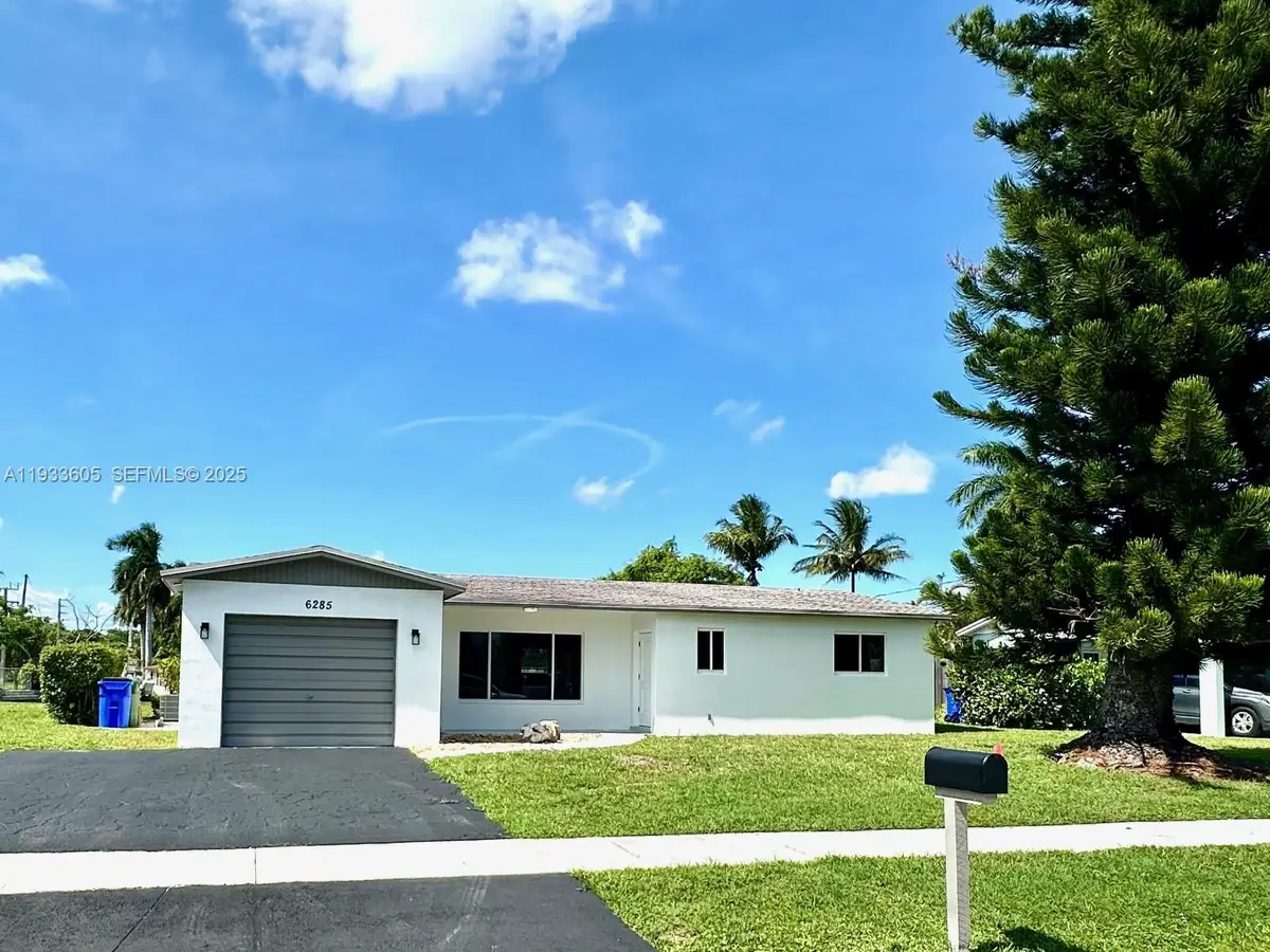 6285 NW 23rd St, Margate, FL 33063 - Image #1