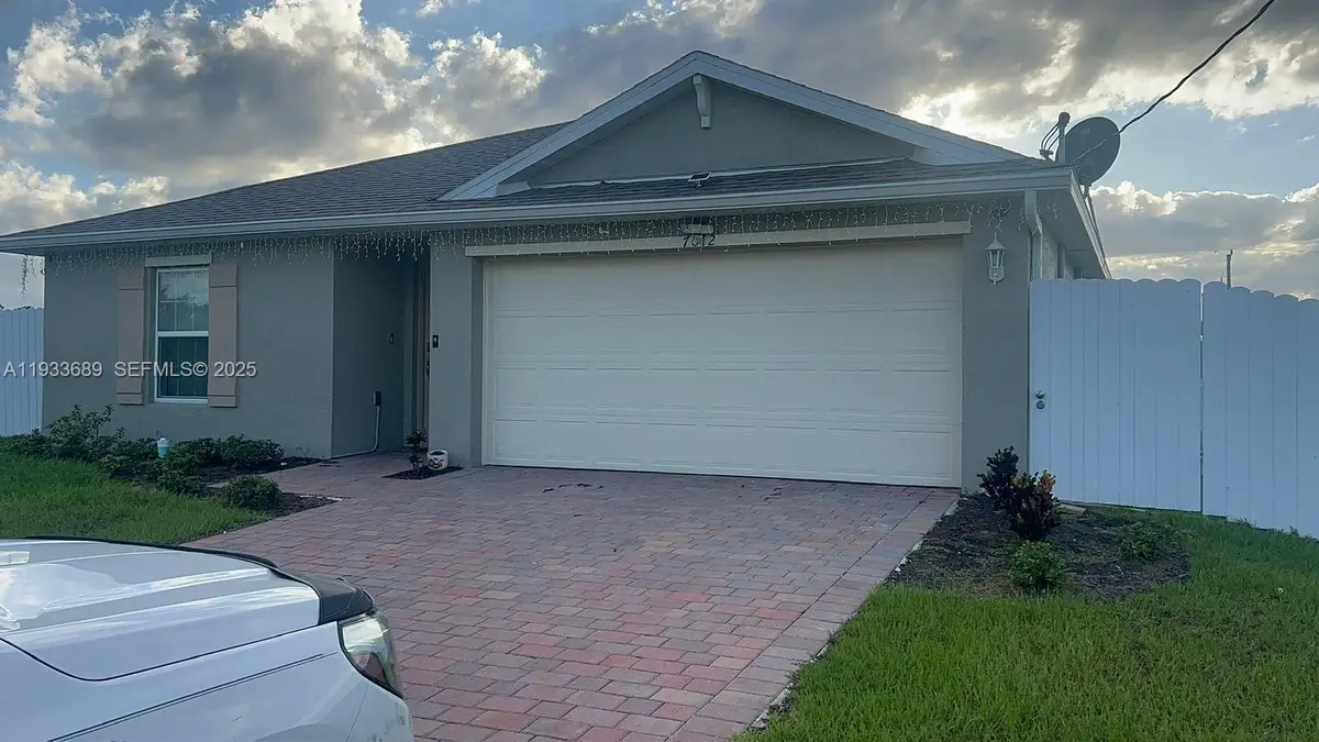 7012 Calder Ct, Port Labelle, FL 33935 - #1