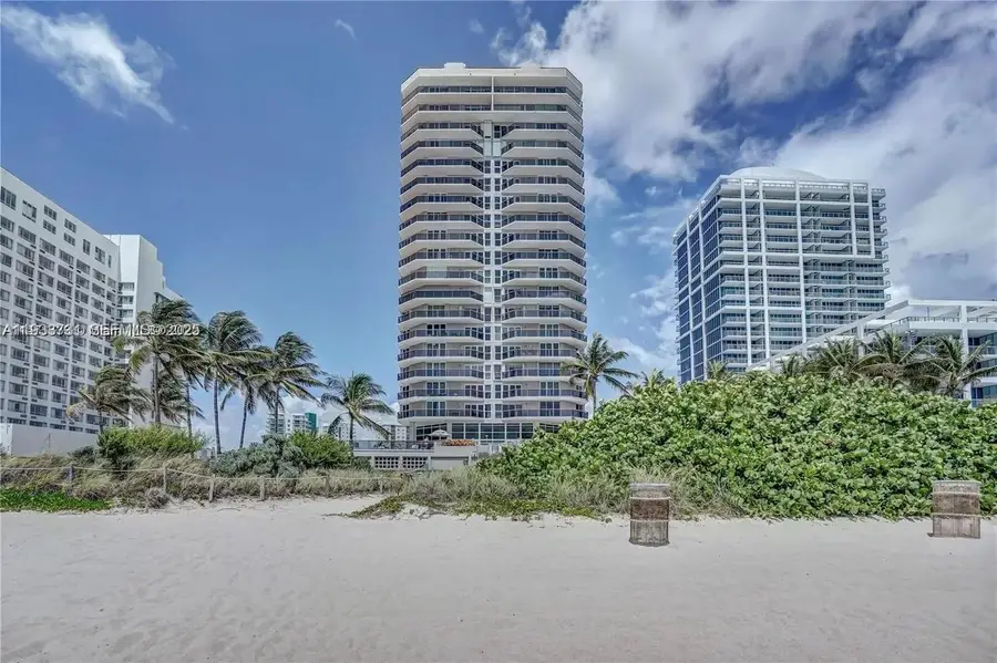 6767 Collins #901, Miami Beach, FL 33141 - #2