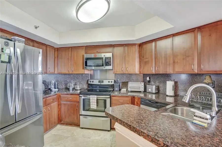 6767 Collins #901, Miami Beach, FL 33141 - #3