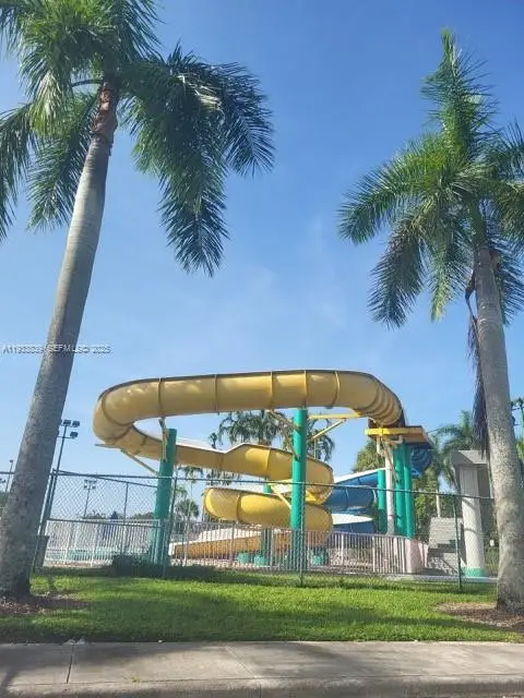 13012 NW 8th St, Pembroke Pines, FL 33028 - #3