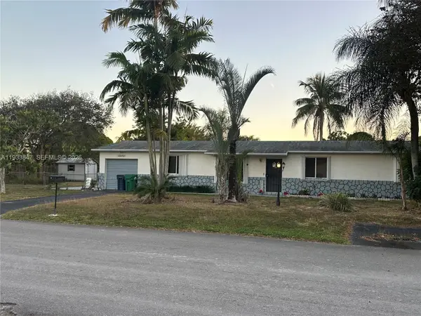16452 SW 293rd St, Homestead, FL 33033