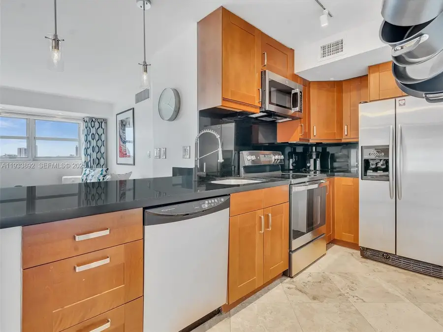 1881 Washington Ave #10G, Miami Beach, FL 33139 - Image #2