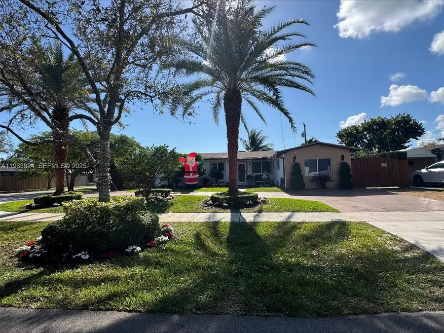 9300 SW 192nd Dr, Cutler Bay, FL 33157 - Image #3