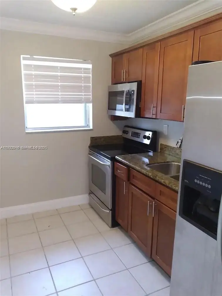 2845 NW 13th Ct, Fort Lauderdale, FL 33311 - #3