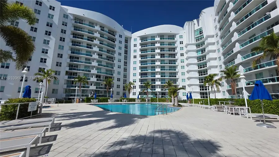 7900 Harbor Island Dr #703, North Bay Village, FL 33141 - Image #3