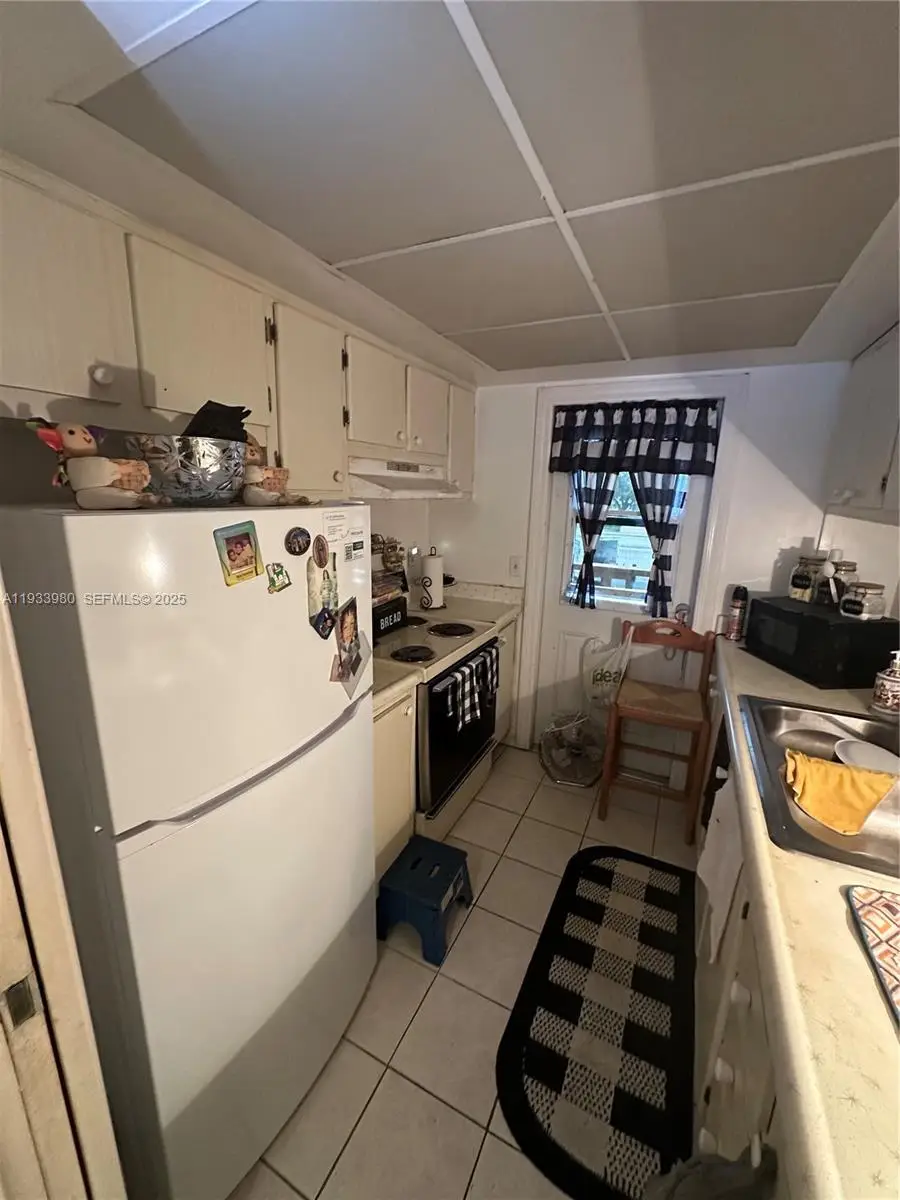 1050 E Sample Rd #208, Pompano Beach, FL 33064 - Image #3