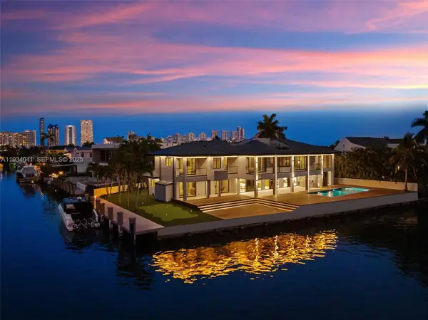 3209 NE 169th St, North Miami Beach, FL 33160