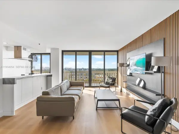 2000 Island Blvd #903, Aventura, FL 33160