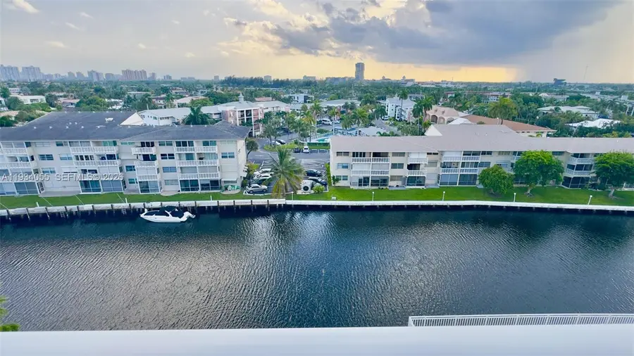 427 Golden Isles Dr #8A, Hallandale Beach, FL 33009 - #3