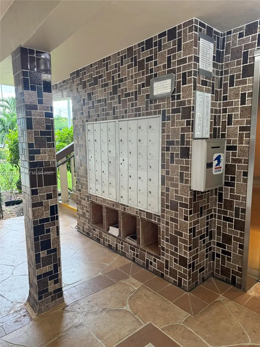 2027 Farnham O #2027, Deerfield Beach, FL 33442 - Image #3