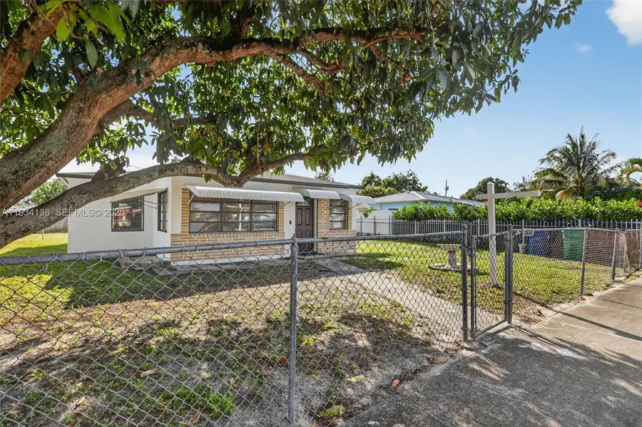 2440 NW 152nd Ter, Miami Gardens, FL 33054 - Image #2