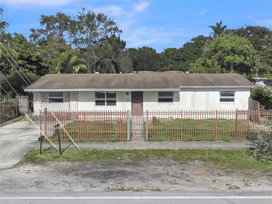 1361 NW 111th St, Miami, FL 33167 - Image #3