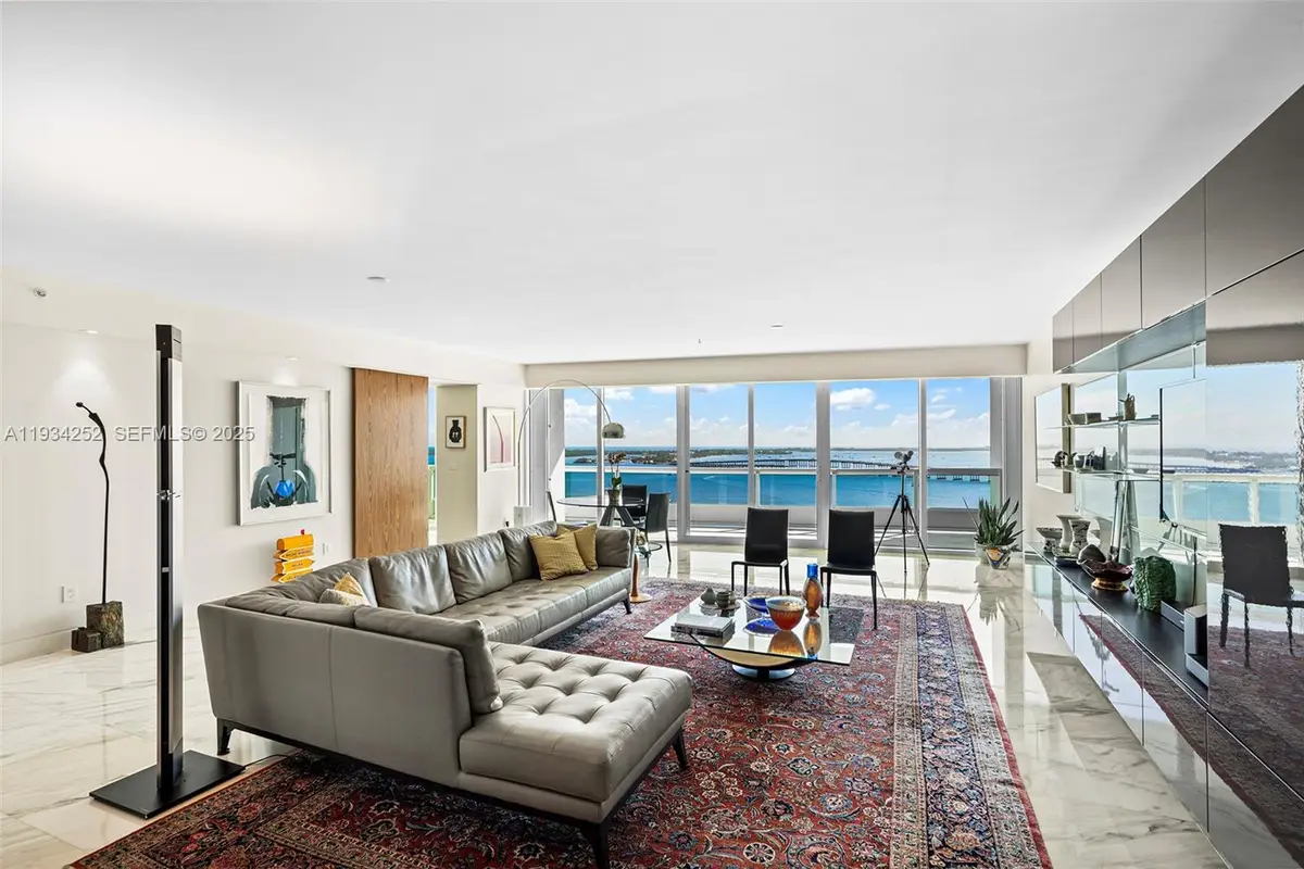 1643 Brickell Ave #2304, Miami, FL 33129 - Image #1