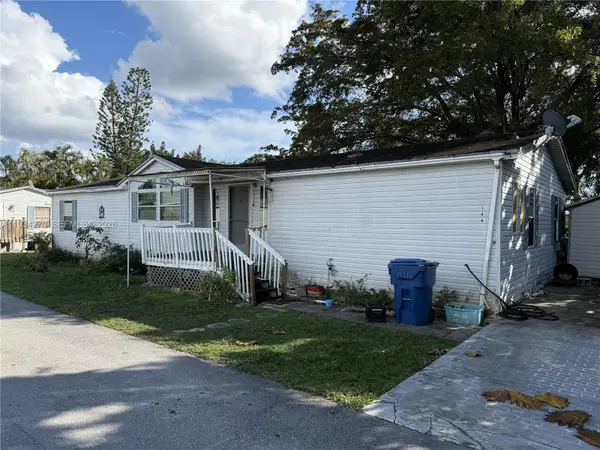 19800 SW 180th Ave 144, Miami, FL 33187