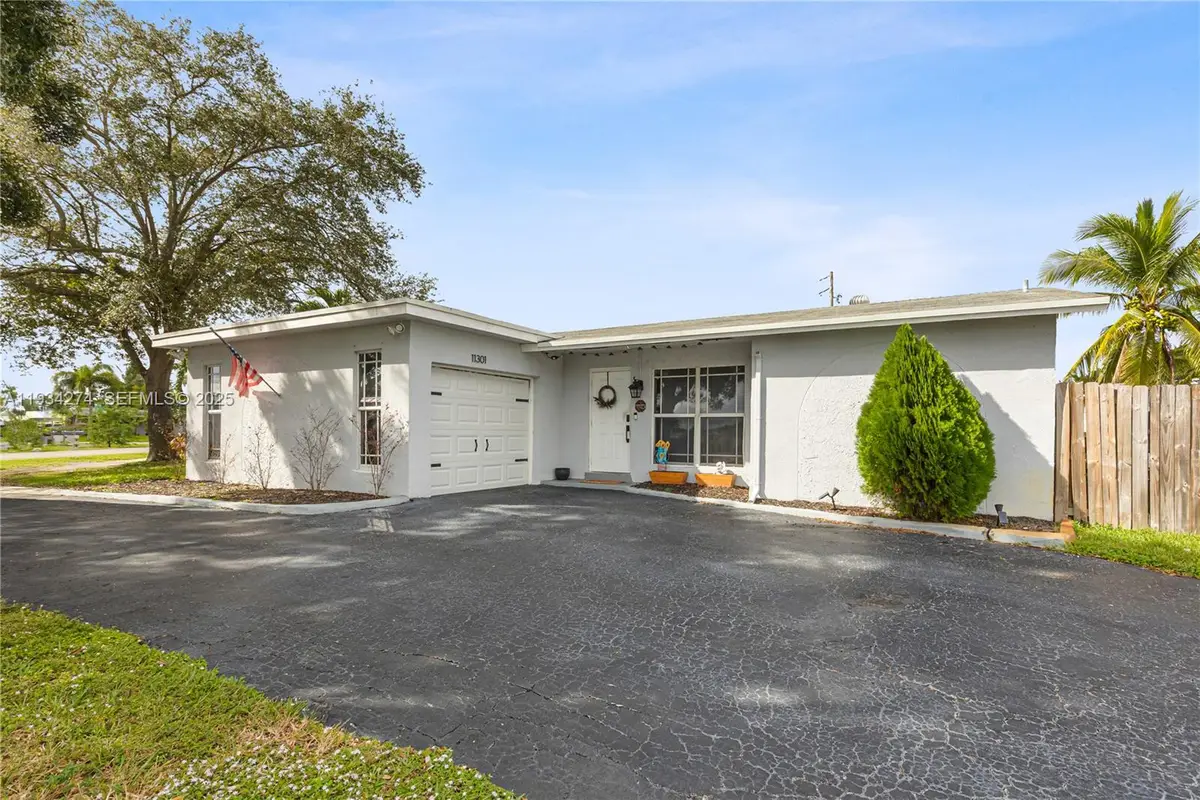 11301 NW 32nd Pl, Sunrise, FL 33323 - Image #1