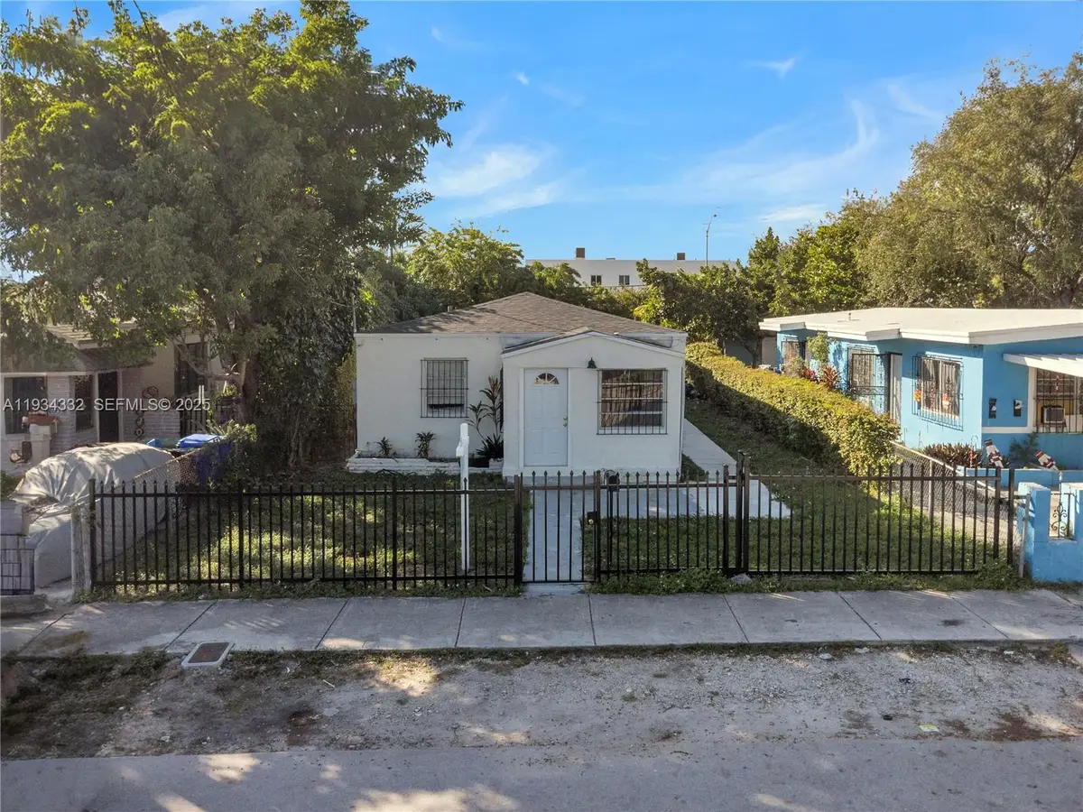 6940 NW 6th Ct, Miami, FL 33150 - Image #1