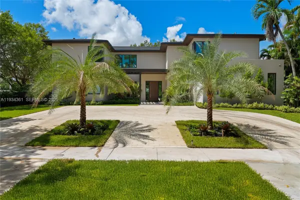 19900 NE 21st Ct, Miami, FL 33179