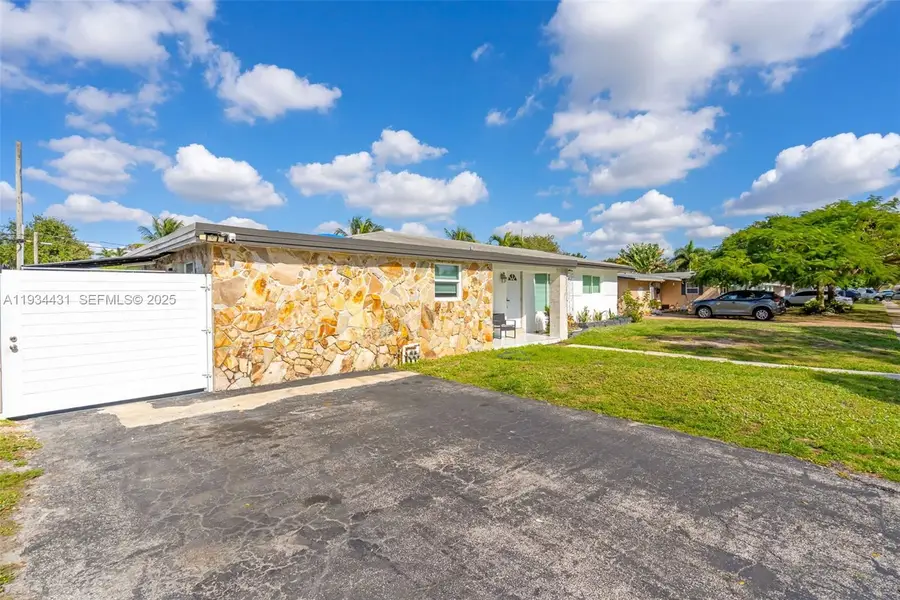 5041 SW 11th St, Plantation, FL 33317 - Image #2