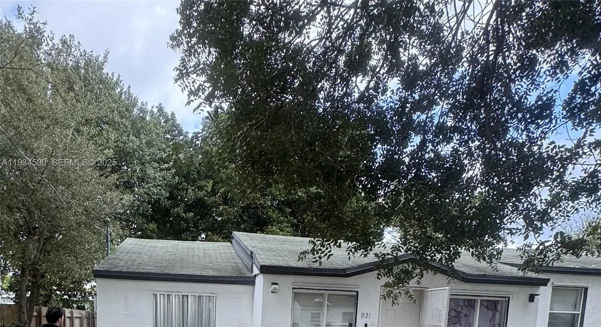 1121 NW 56th St, Miami, FL 33127 - Image #1