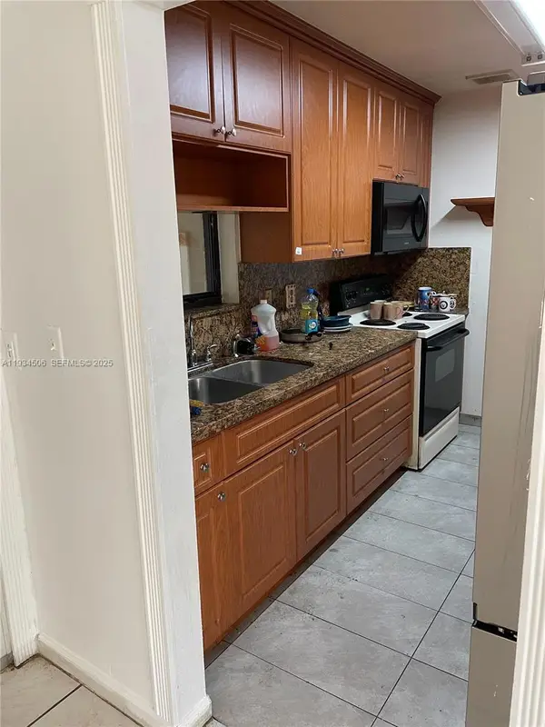 13915 SW 56th Ln, Miami, FL 33183