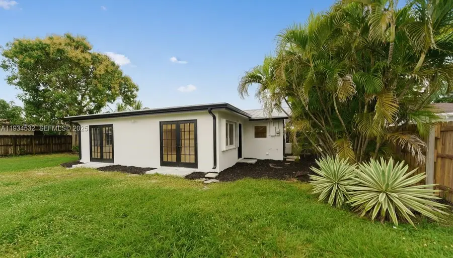 5706 NE 15th Ave, Fort Lauderdale, FL 33334 - Image #3