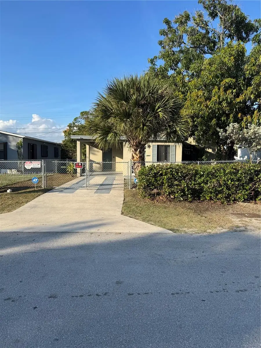 2227 NW 9th Ct, Fort Lauderdale, FL 33311 - Image #3