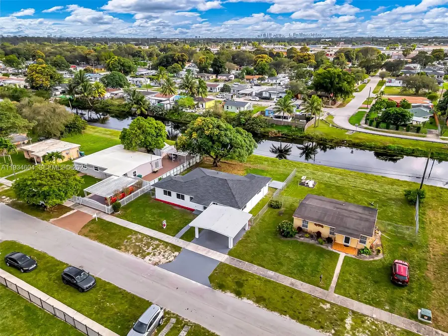 2410 NW 155th Ter, Miami Gardens, FL 33054 - Image #3