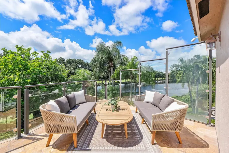 10922 NW 49th Dr, Coral Springs, FL 33076 - Image #3