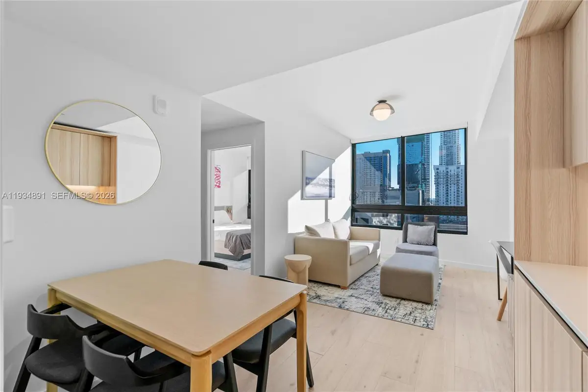 225 N Miami Ave #1405, Miami, FL 33132 - Image #1